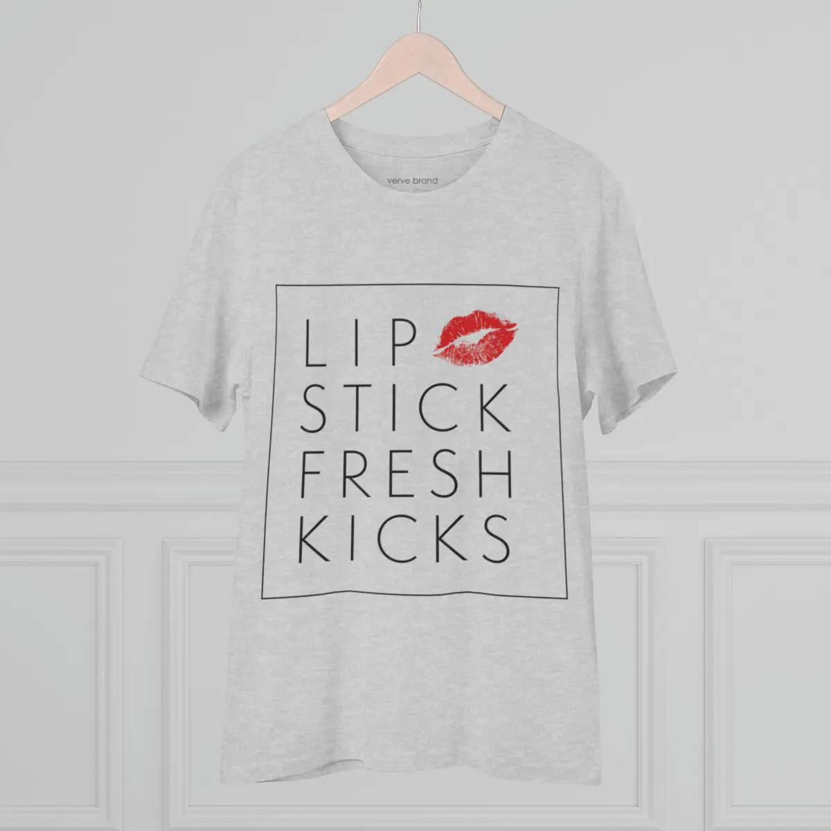 LIPSTICK FRESH KICKS - Organic Cotton T-shirt